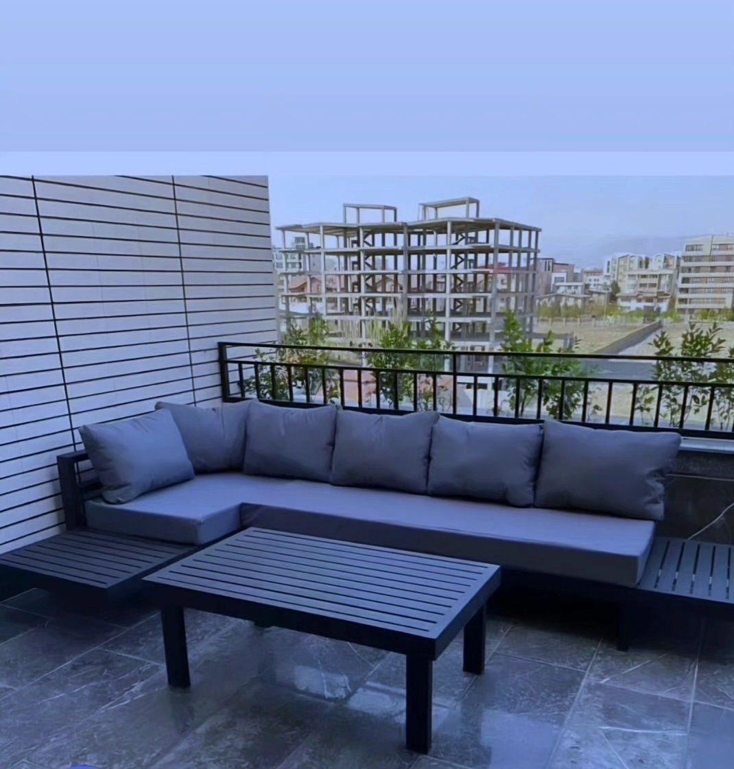 مبل ال ست هفت نفره با میز وسط